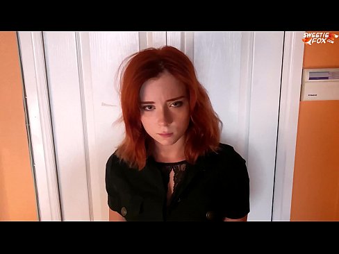 ❤️ Onye nche tara nwanyị mara mma ahụhụ maka ịkwatu ụlọ ahịa - Cum In Mouth ❤️ Anal video ☑